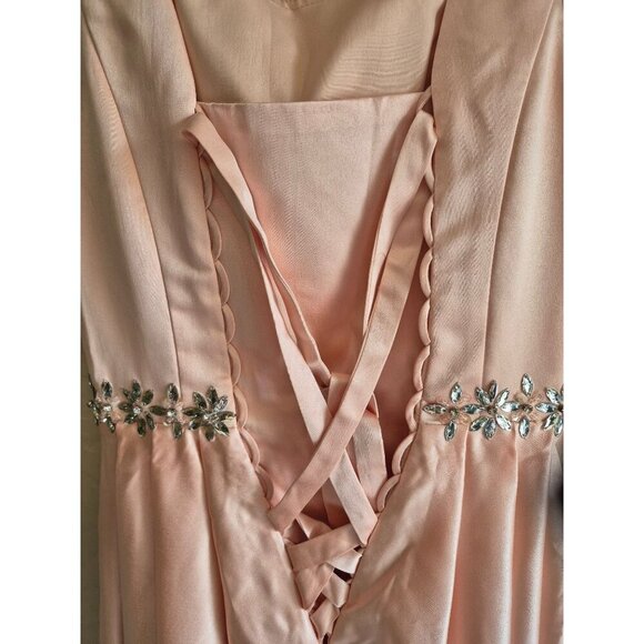 Elegant Light Pink Satin Formal Dress size 2 - Picture 7 of 7